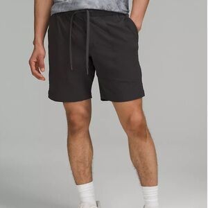 EUC Bowline Ripstop 8” Graphite Lululemon Shorts